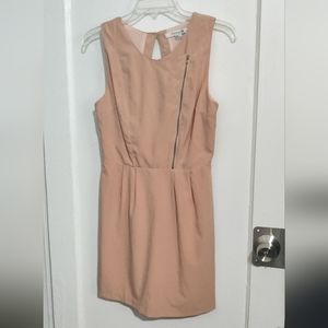 Forever21 peach sleeveless dress size M